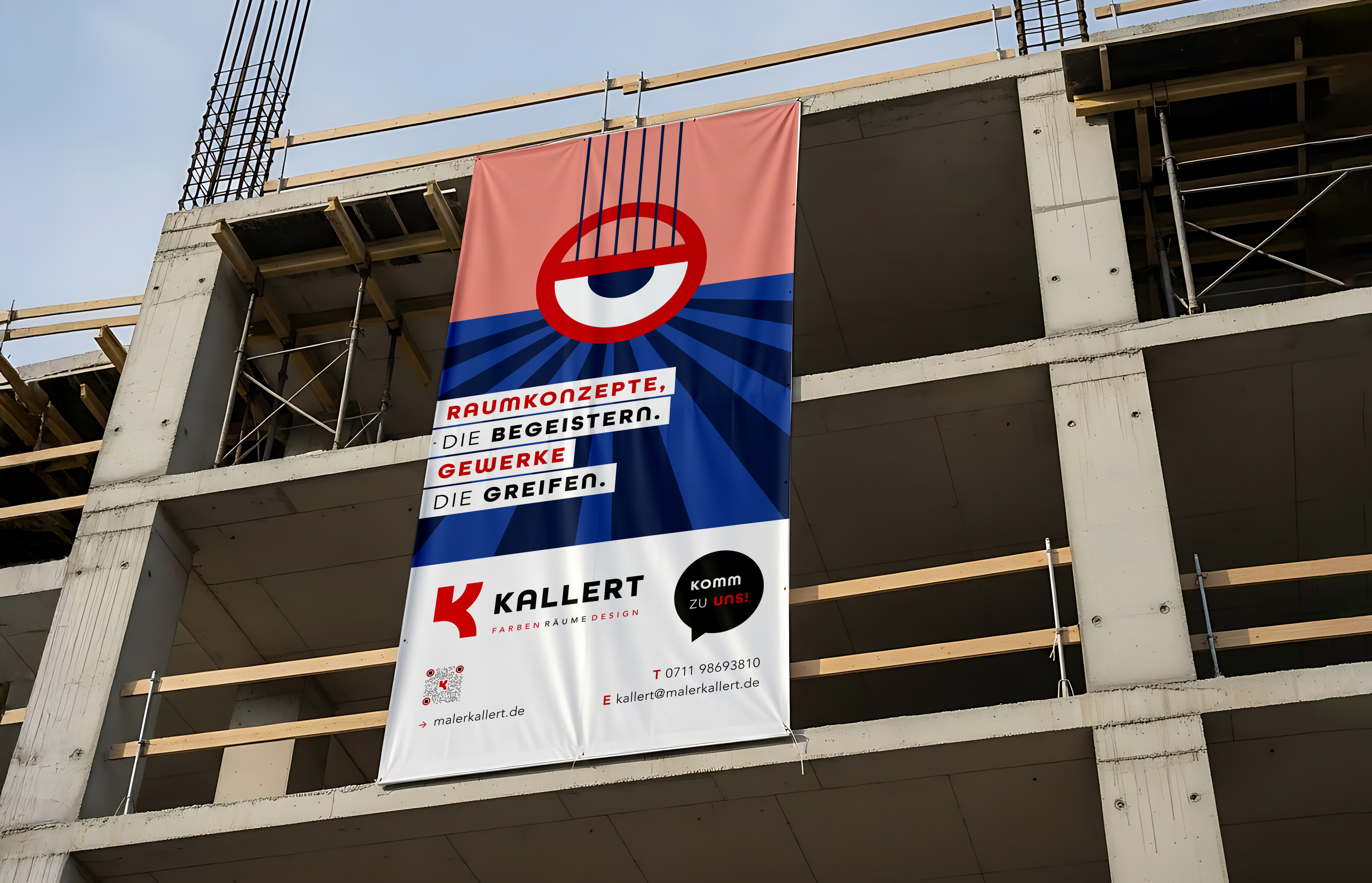 Kallert Banner an der Fassade